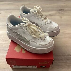 Girls White Puma Sneakers 12.5